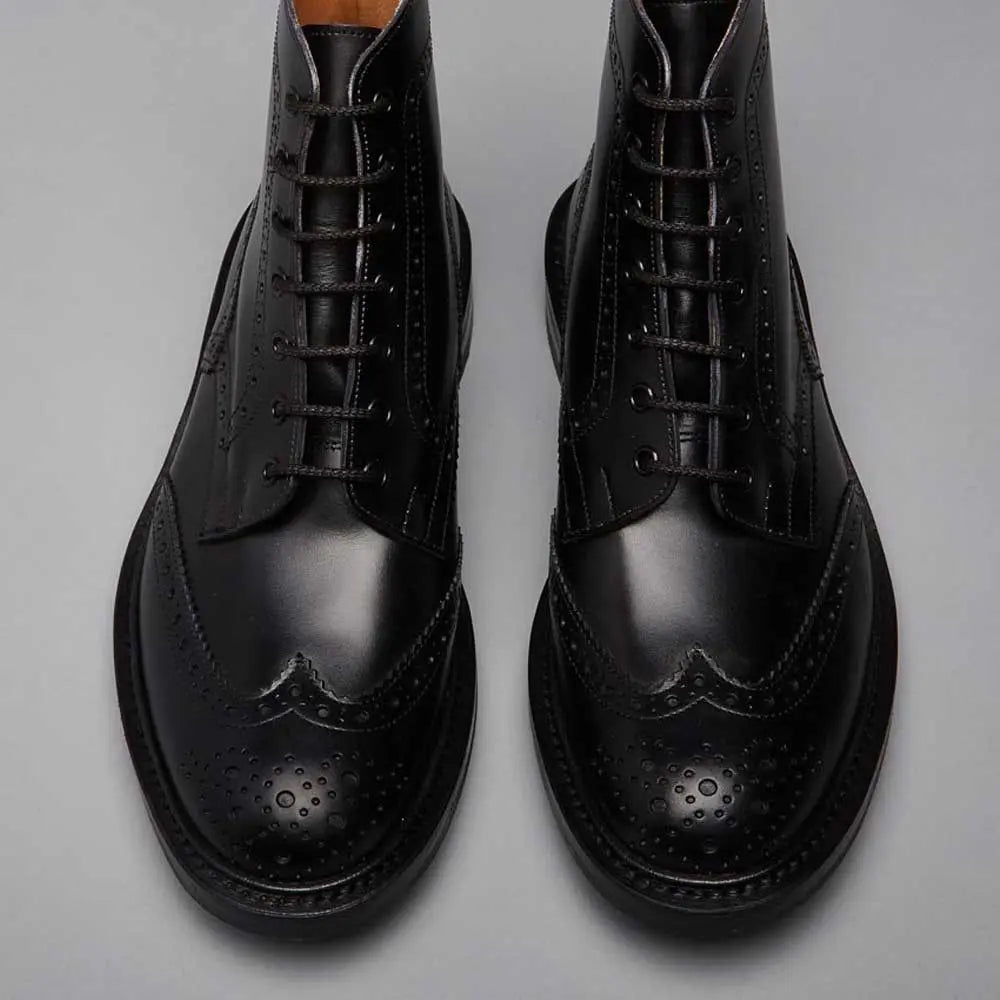 TRICKER'S Stow Boots - Mens Dainite or Leather Sole - Black Calf Tricker's