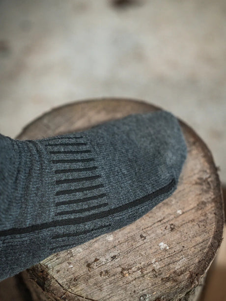 SEELAND Field Heavy Merino Socks - Grey Melange / Black