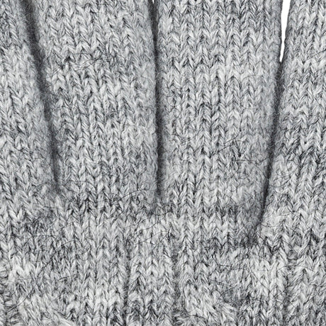 Women's cable knit gloves in light grey, fingers close up. 