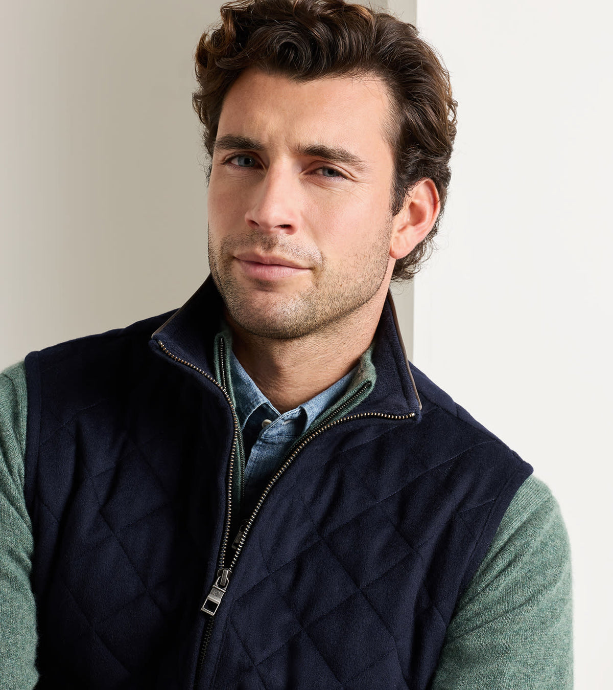 Peter Millar 25th Anniversary Cashmere Essex Gilet in Navy - detail view