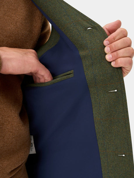 ALAN PAINE Combrook Mens Shooting Waistcoat - Mariner – inside pocket detail.