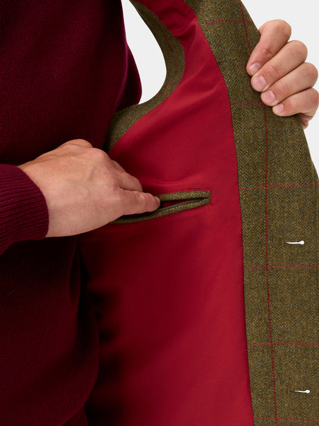 Alan Paine Combrook Mens Shooting Waistcoat - Sage – inside pocket detail view.