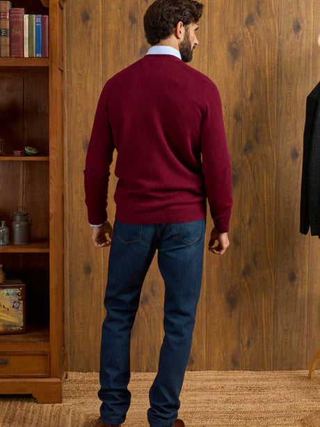 ALAN PAINE Cornwall Lambswool V-Neck Classic Fit Cardigan - Mens - Bordeaux
