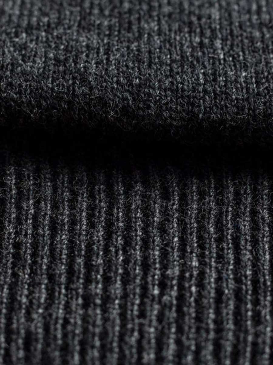 ALAN PAINE Hampshire V Neck Lambswool Classic Fit Jumper - Mens - Charcoal