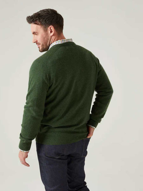 ALAN PAINE Hampshire V Neck Lambswool Classic Fit Jumper - Mens - Rosemary