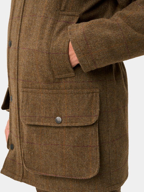 ALAN PAINE Rutland Mens Tweed Waterproof Shooting Coat - Birch – pocket detail alternate.