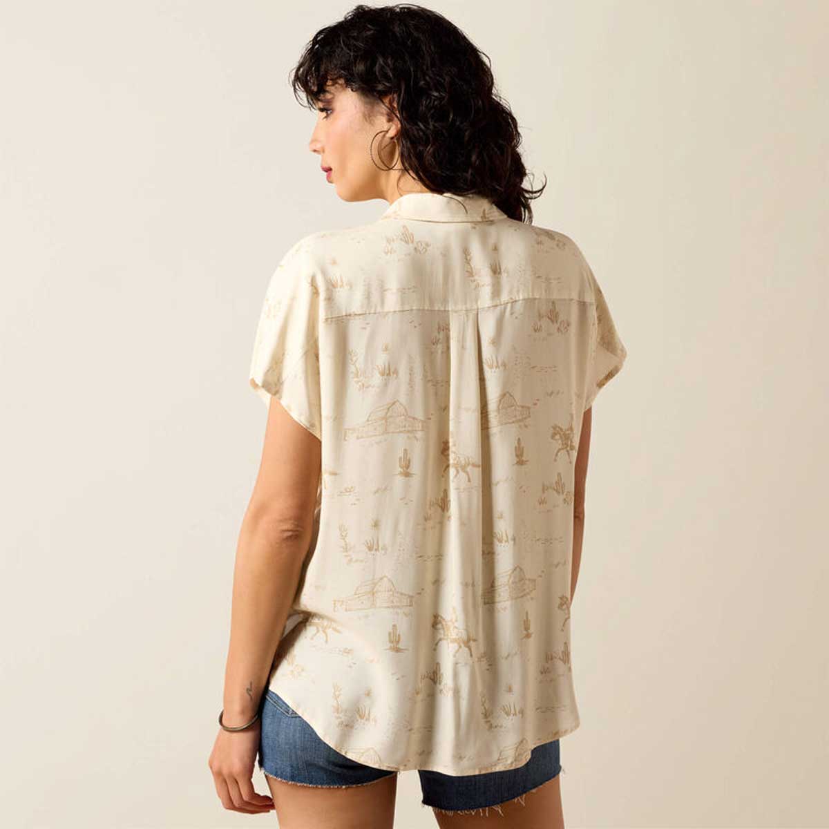ARIAT Badlands Western T-Shirt - Womens - Turtledove Ranchscape