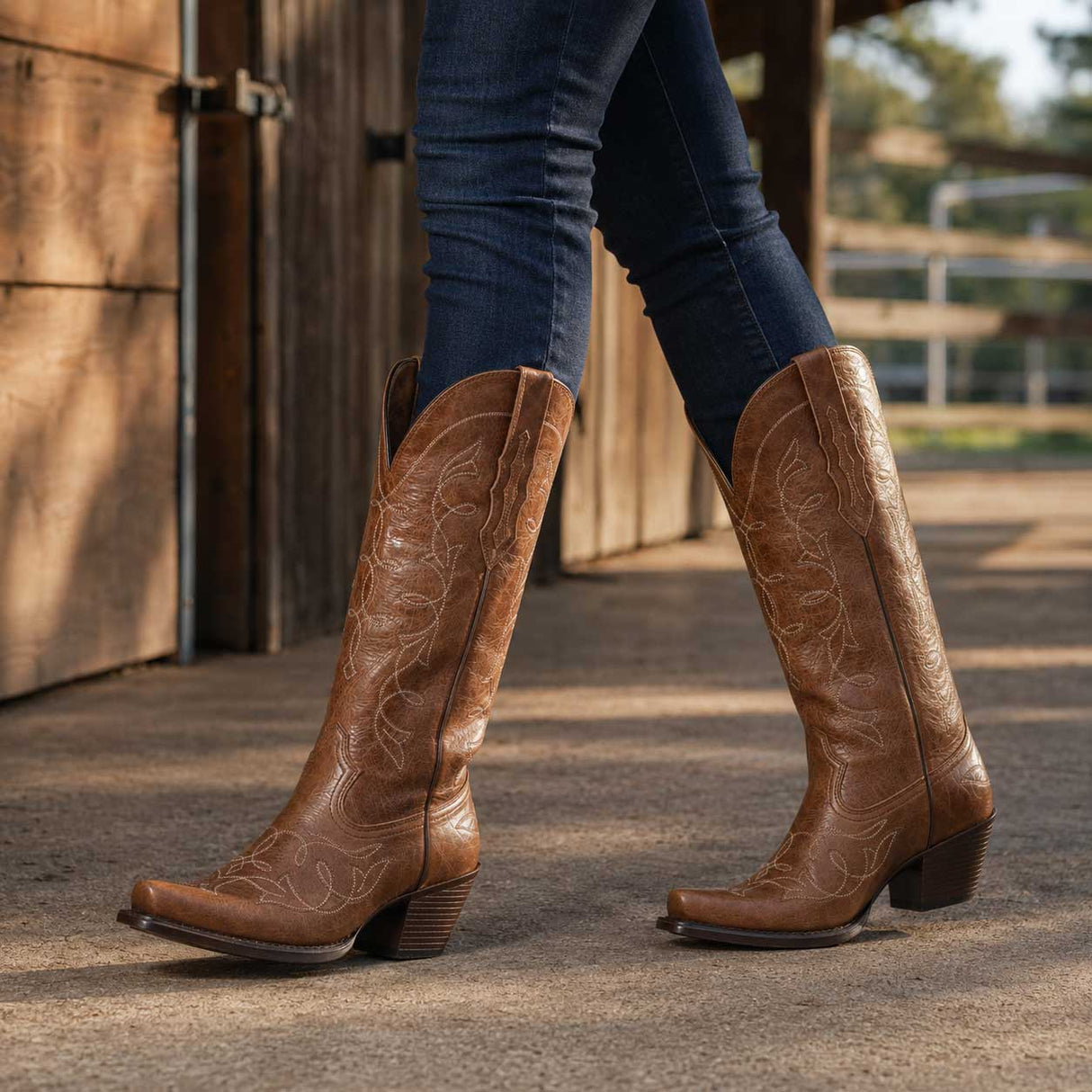 ARIAT Heritage D Toe Stretchfit Western Boots - Womens Cowgirl - Dark Tan