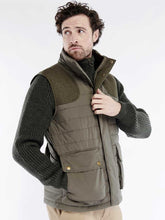 Load image into Gallery viewer, BARBOUR Bradford Gilet - Men&#39;s - Forest
