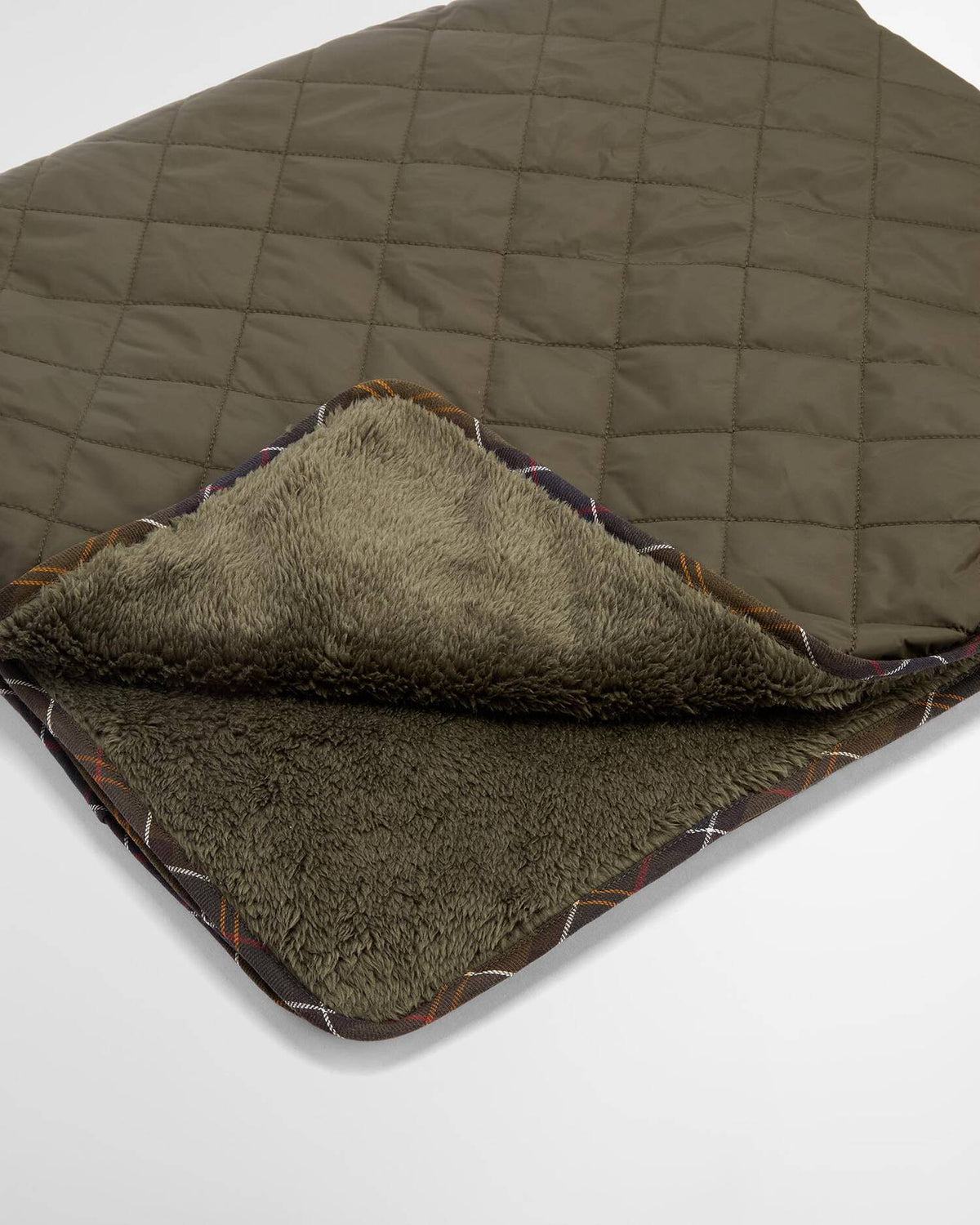 BARBOUR Dog Quilt and Fleece Blanket - Olive