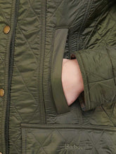Load image into Gallery viewer, BARBOUR Ladies Beadnell Polarquilt Jacket - Ladies - Olive
