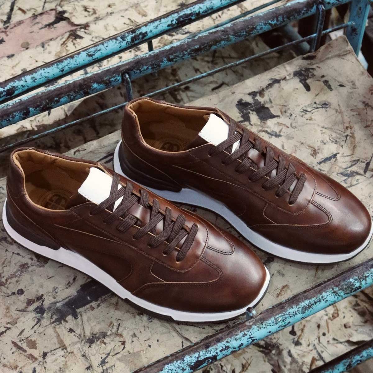 BARKER Hill Trainers - Mens - Brown Antique