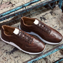 Load image into Gallery viewer, BARKER Hill Trainers - Mens - Brown Antique

