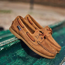 Load image into Gallery viewer, CHATHAM Ladies Deck II G2 Leather Boat Shoes - Walnut
