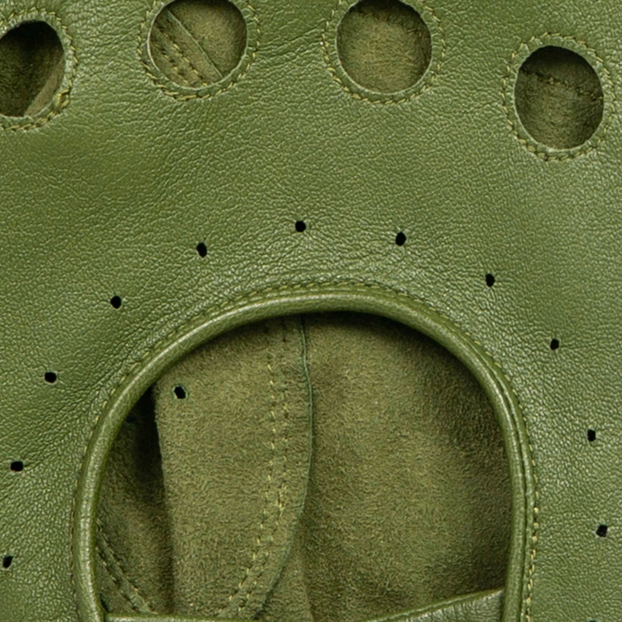 DENTS Delta Men's Classic Leather Driving Gloves - Lincoln Green