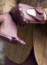 Load image into Gallery viewer, DENTS Winchester Deerskin Driving Gloves - Mens Unlined - Bark
