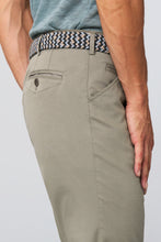 Load image into Gallery viewer, MEYER Trousers - Chicago 5060 Lightweight Cotton Chinos - Sage
