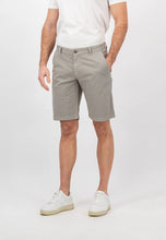 Load image into Gallery viewer, FYNCH HATTON Bermuda Shorts - Men&#39;s Stretch Cotton – Cool Grey
