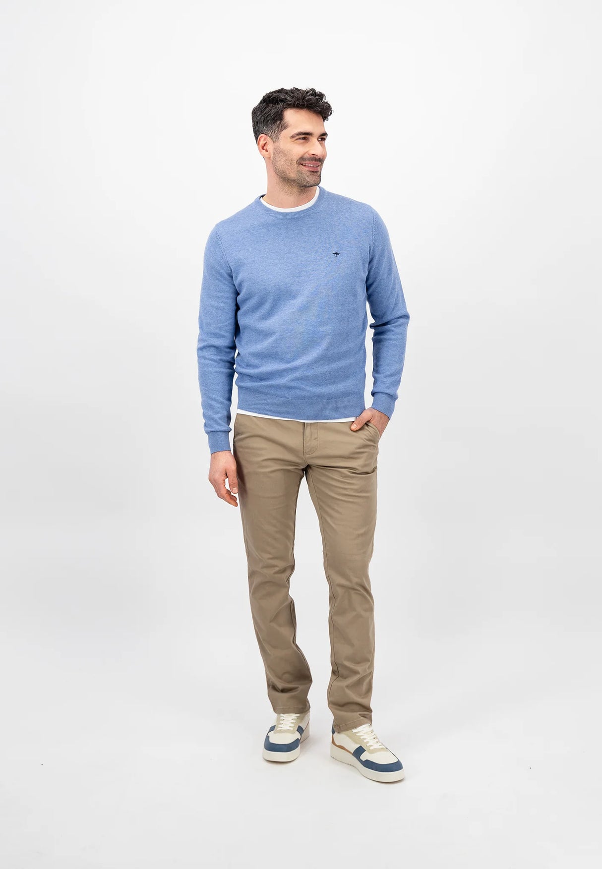 40% OFF - FYNCH HATTON Crew Neck Sweater - Men's Fine Knit – Crystal Blue - Size: LARGE Fynch Hatton