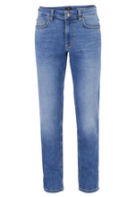 Load image into Gallery viewer, FYNCH HATTON Denim Jeans - Men&#39;s Modern Slim Fit – Light Blue
