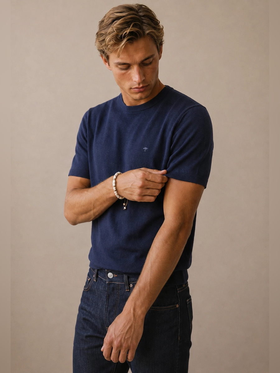 FYNCH HATTON Fine Gauge Knitted T-Shirt - Men's Merino Wool – Navy - view 2