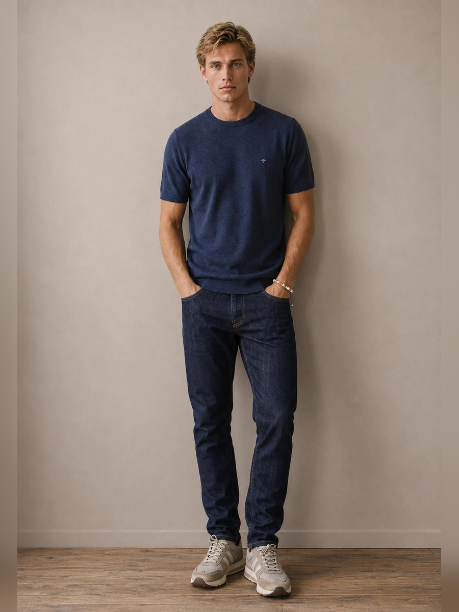 FYNCH HATTON Fine Gauge Knitted T-Shirt - Men's Merino Wool – Navy - view 3