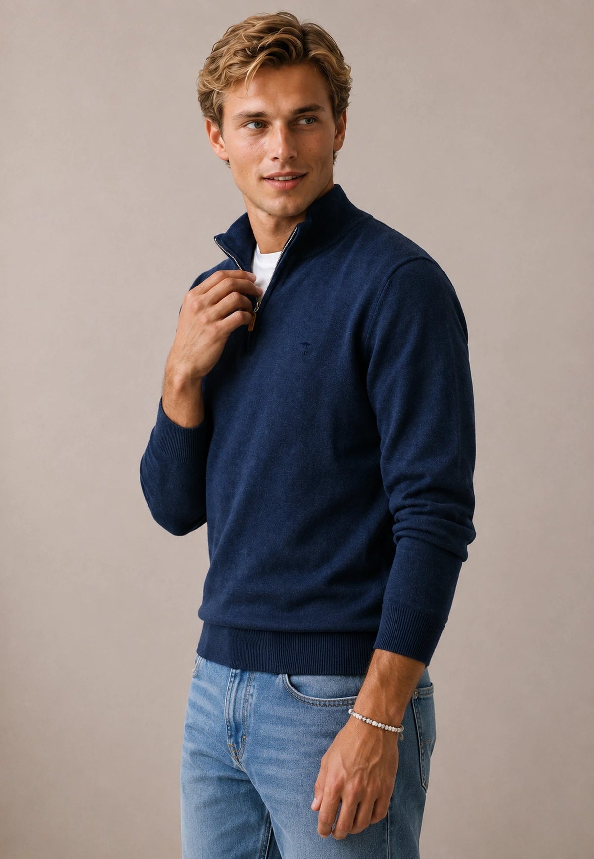FYNCH HATTON 1/4 Zip Sweater - Men's Fine Knit Air Cotton – Ink Blue - view 2