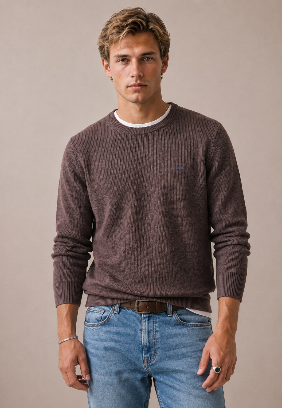 FYNCH HATTON Crew Neck Sweater - Men's Fine Knit Cotton – Soil - view 2