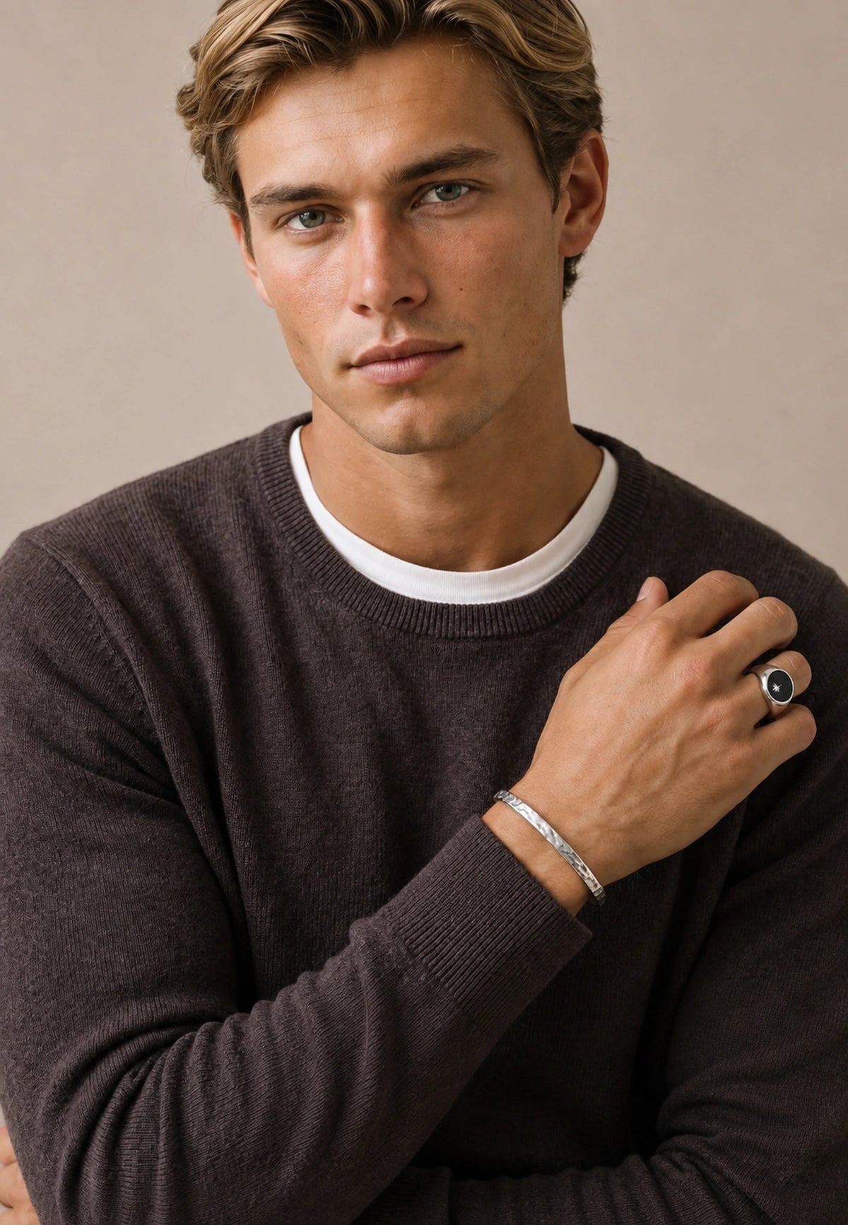 FYNCH HATTON Crew Neck Sweater - Men's Fine Knit Cotton – Soil - view 5