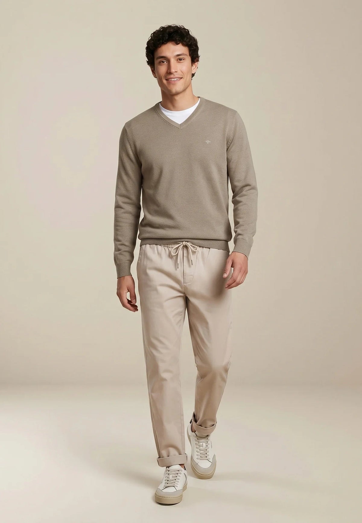 FYNCH HATTON V-Neck Sweater - Men's Fine Knit Cotton – Taupe - view 2