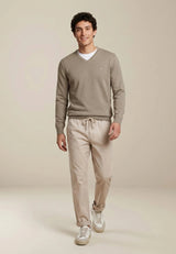 FYNCH HATTON V-Neck Sweater - Men's Fine Knit Cotton – Taupe - view 2