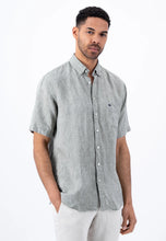 Load image into Gallery viewer, FYNCH HATTON Pure Linen Short-Sleeve Shirt - Men&#39;s – Dusty Olive
