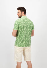 Load image into Gallery viewer, FYNCH HATTON Summer Print Polo Shirt - Men&#39;s Cotton – Soft Green
