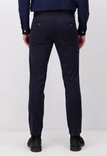 Load image into Gallery viewer, FYNCH HATTON Togo Chino Trousers - Men&#39;s Stretch Cotton – Dark Navy
