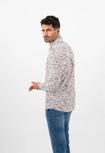 Load image into Gallery viewer, FYNCH HATTON Tree Print Shirt - Men&#39;s Soft Cotton – Orient Red
