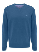 Load image into Gallery viewer, FYNCH HATTON V-Neck Sweater - Men&#39;s Fine Knit – Azure
