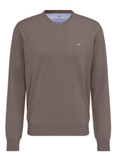 Load image into Gallery viewer, FYNCH HATTON V-Neck Sweater - Men&#39;s Fine Knit – Earth
