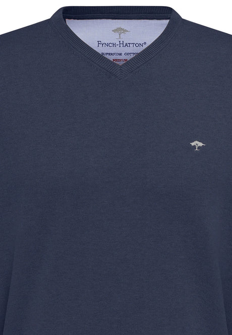 FYNCH HATTON V-Neck Sweater - Men's Fine Knit – Night Fynch Hatton