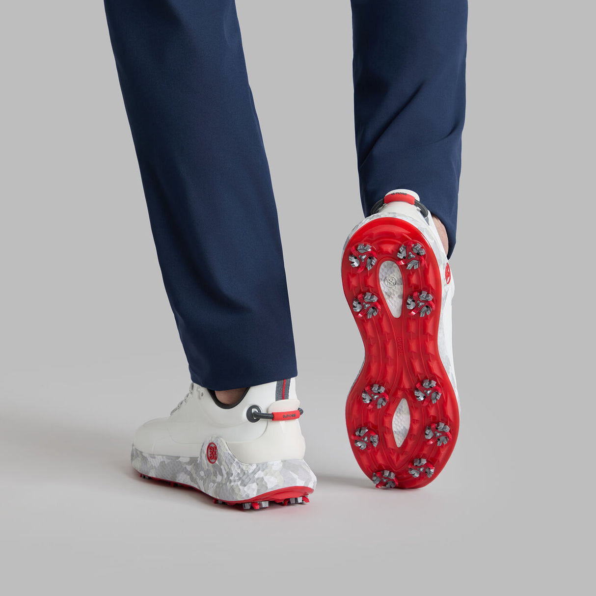 G/FORE MG4+ O2 G/Lock Softspike Men’s Golf Shoes – Camo Mid Sole - Snow / Charcoal