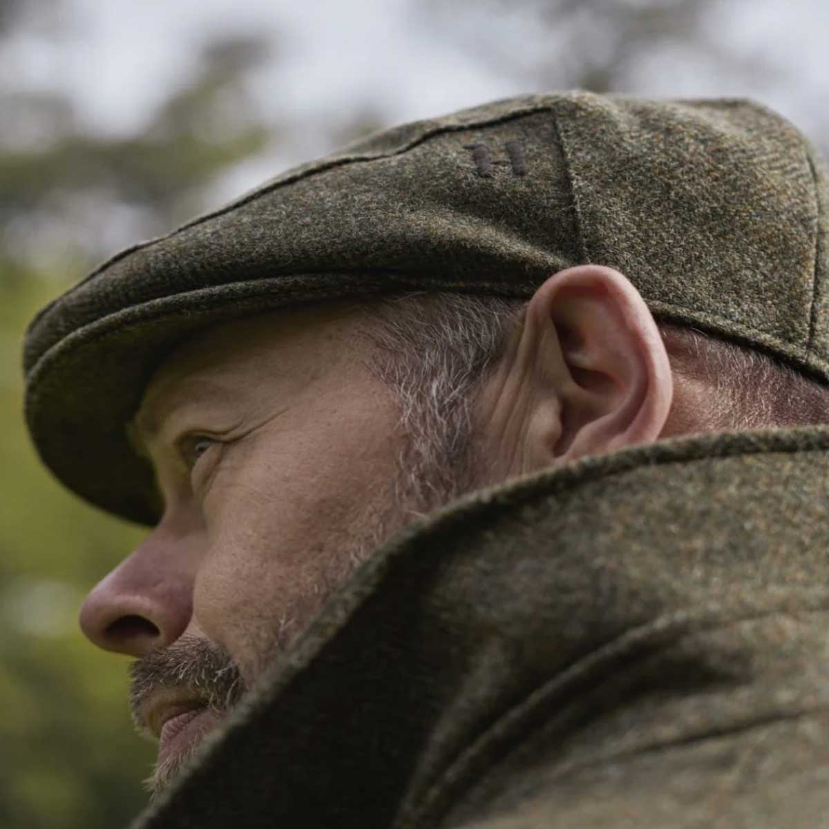 HARKILA Kenmore Flat Cap - Men's - Forest Green Herringbone