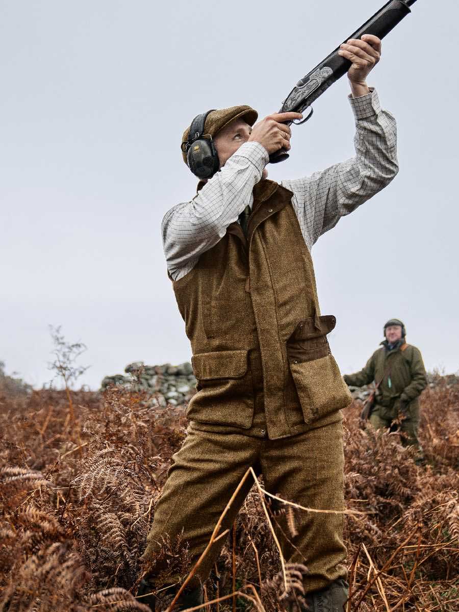 HARKILA Kenmore Shooting Zip Waistcoat - Mens - Terragon Brown