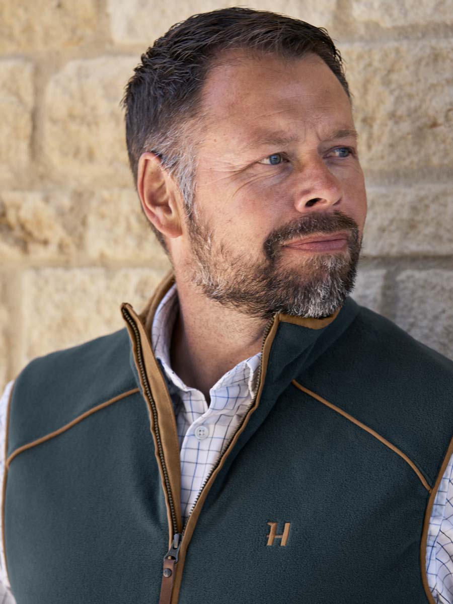 Outdoor Archive Polartec® 200 Series Fleece Vest for Men in Green