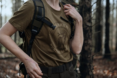 HARKILA Stag Badge T-Shirt - Womens - Beech