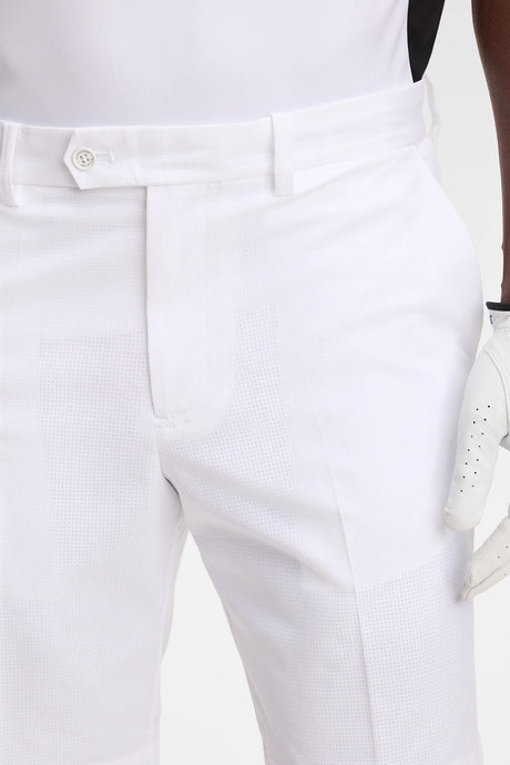 J.LINDEBERG Vent Golf Shorts – Men’s Lightweight Performance – White