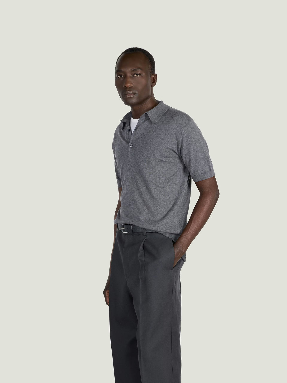 JOHN SMEDLEY Adrian Polo Shirt – Sea Island Cotton – Charcoal