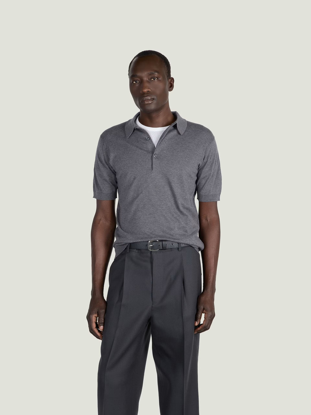 JOHN SMEDLEY Adrian Polo Shirt – Sea Island Cotton – Charcoal