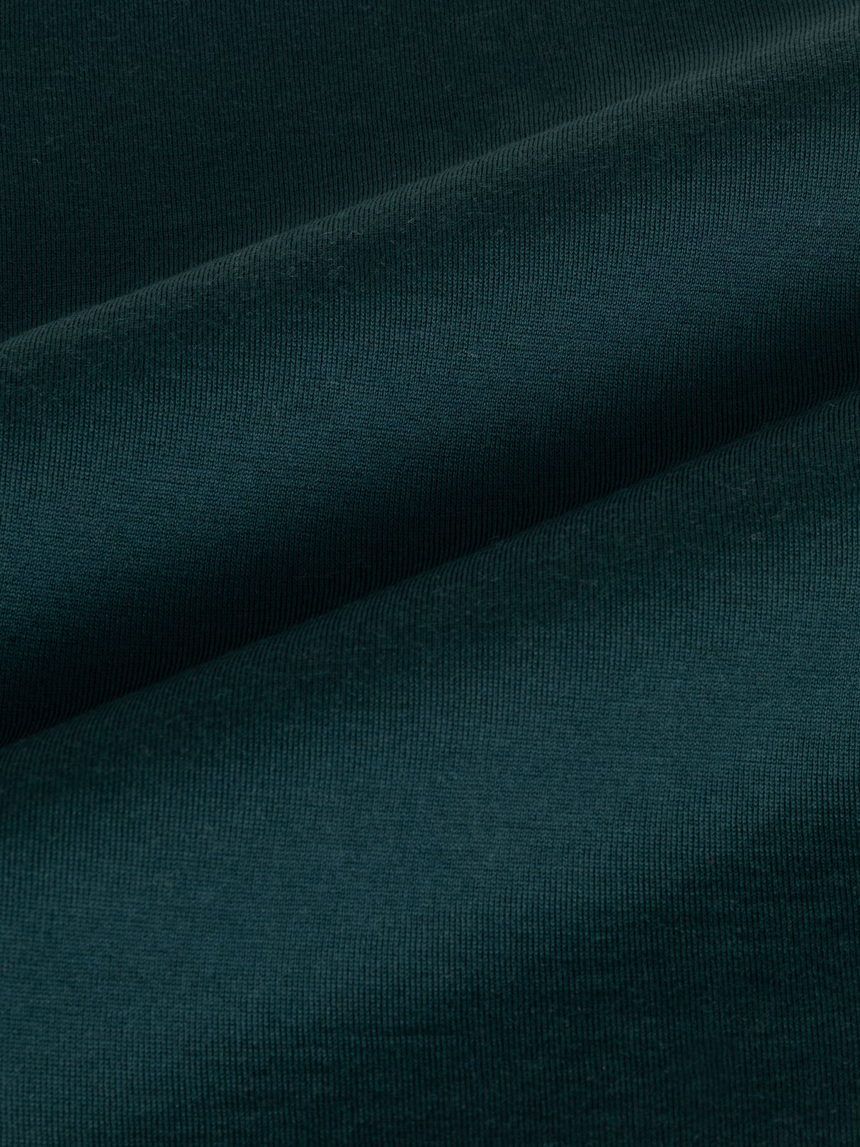 JOHN SMEDLEY Lundy Crew Neck Jumper – Extra Fine Merino Wool – Richardson Green
