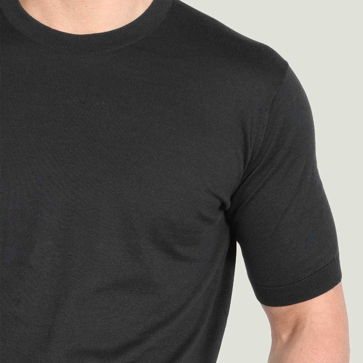 JOHN SMEDLEY Torin T-Shirt – Sea Island Cotton – Black