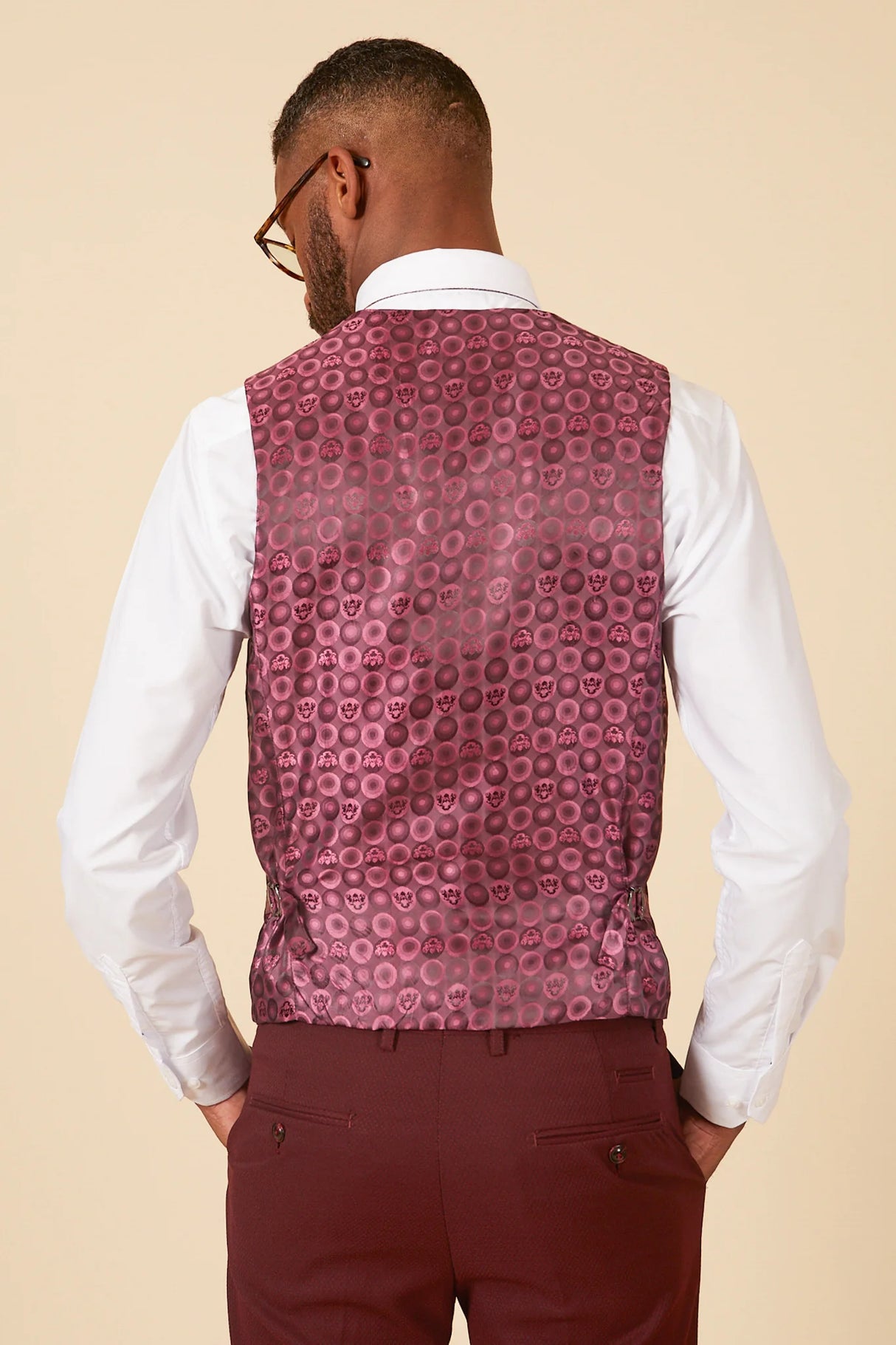 40% OFF - MARC DARCY Max Single Breasted Waistcoat - Wine - Size: UK 40