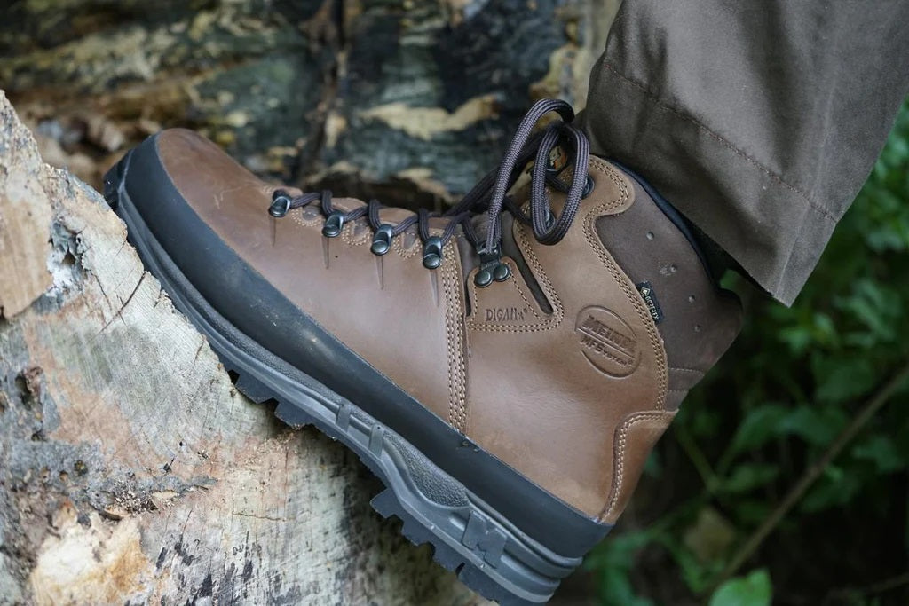 40% off - MEINDL Bhutan MFS Gore-Tex Walking Boots - Mens - Dark Brown - Size: UK 7